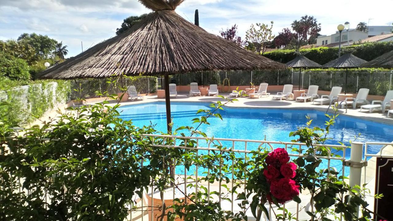 Brit Hotel Confort Helios Agde Exterior photo