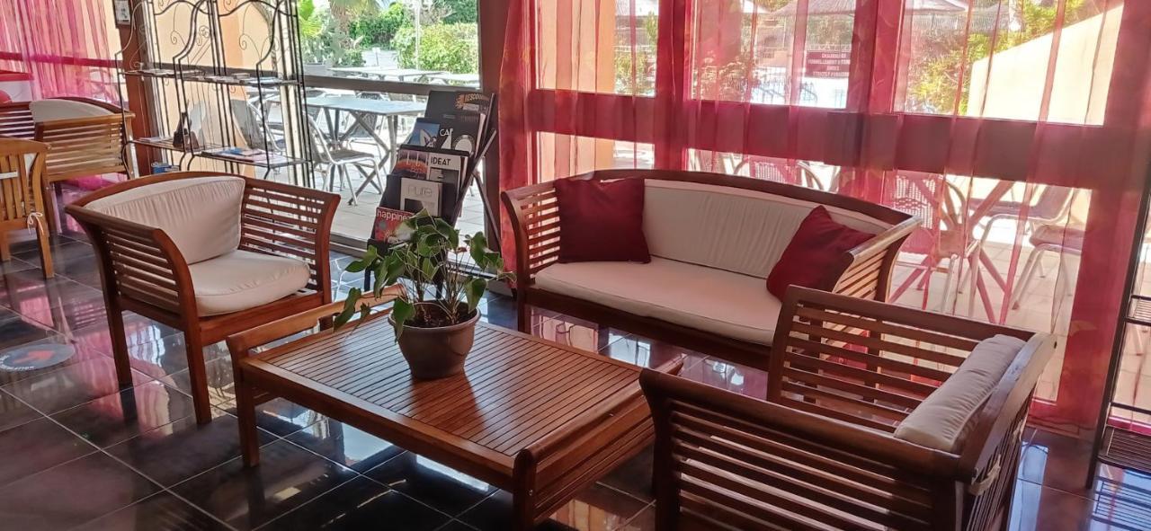Brit Hotel Confort Helios Agde Exterior photo