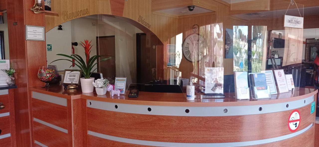 Brit Hotel Confort Helios Agde Exterior photo